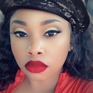 Meet your Posher, Lynell